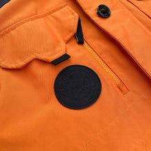 Load image into Gallery viewer, Lacoste (M) Orange Explorerjakke
