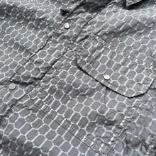 Load image into Gallery viewer, CP Company (S) Airnet Overshirt