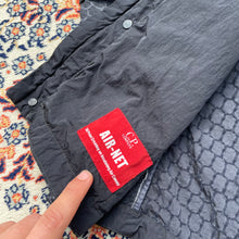 Load image into Gallery viewer, CP Company (S) Airnet Overshirt