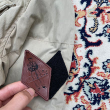 Load image into Gallery viewer, ARCHIVE CP Company Explorer Dunjakke