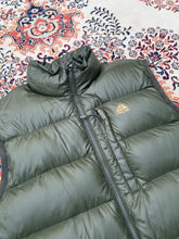 Load image into Gallery viewer, Nike (S/M) ACG Gilet
