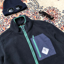 Load image into Gallery viewer, Barbour Beacon Fleece
