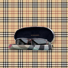 Load image into Gallery viewer, Burberry Solbriller
