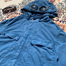Load image into Gallery viewer, CP Company Goggle Overshirt
