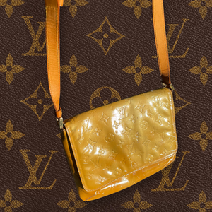 Louis Vuitton Glossy Sidebag