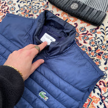 Load image into Gallery viewer, Lacoste (L) Gilet
