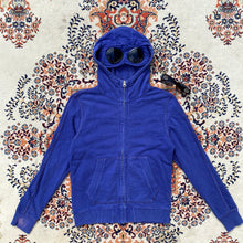 Load image into Gallery viewer, CP Company (S) Goggle Hoodie
